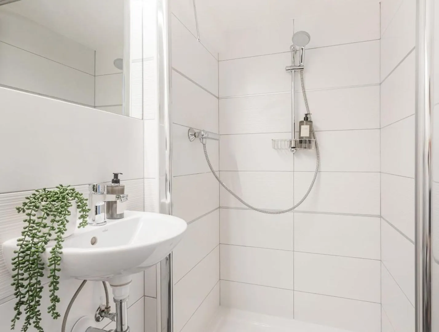 Apartment Chic 3Br Heart Of District 7- Central Budapest Gem Hungary