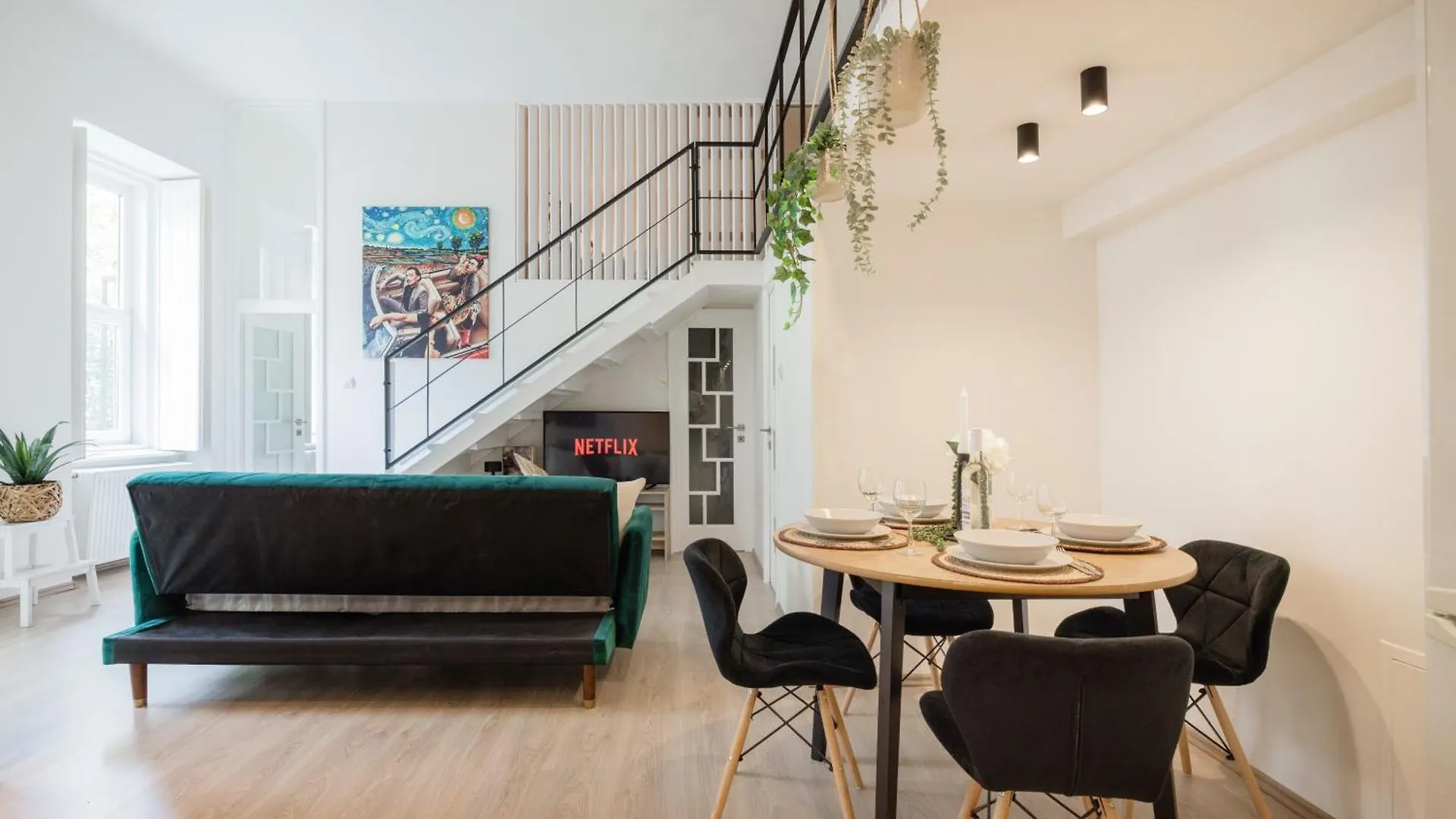 Chic 3Br Heart Of District 7- Central Budapest Gem Hungary